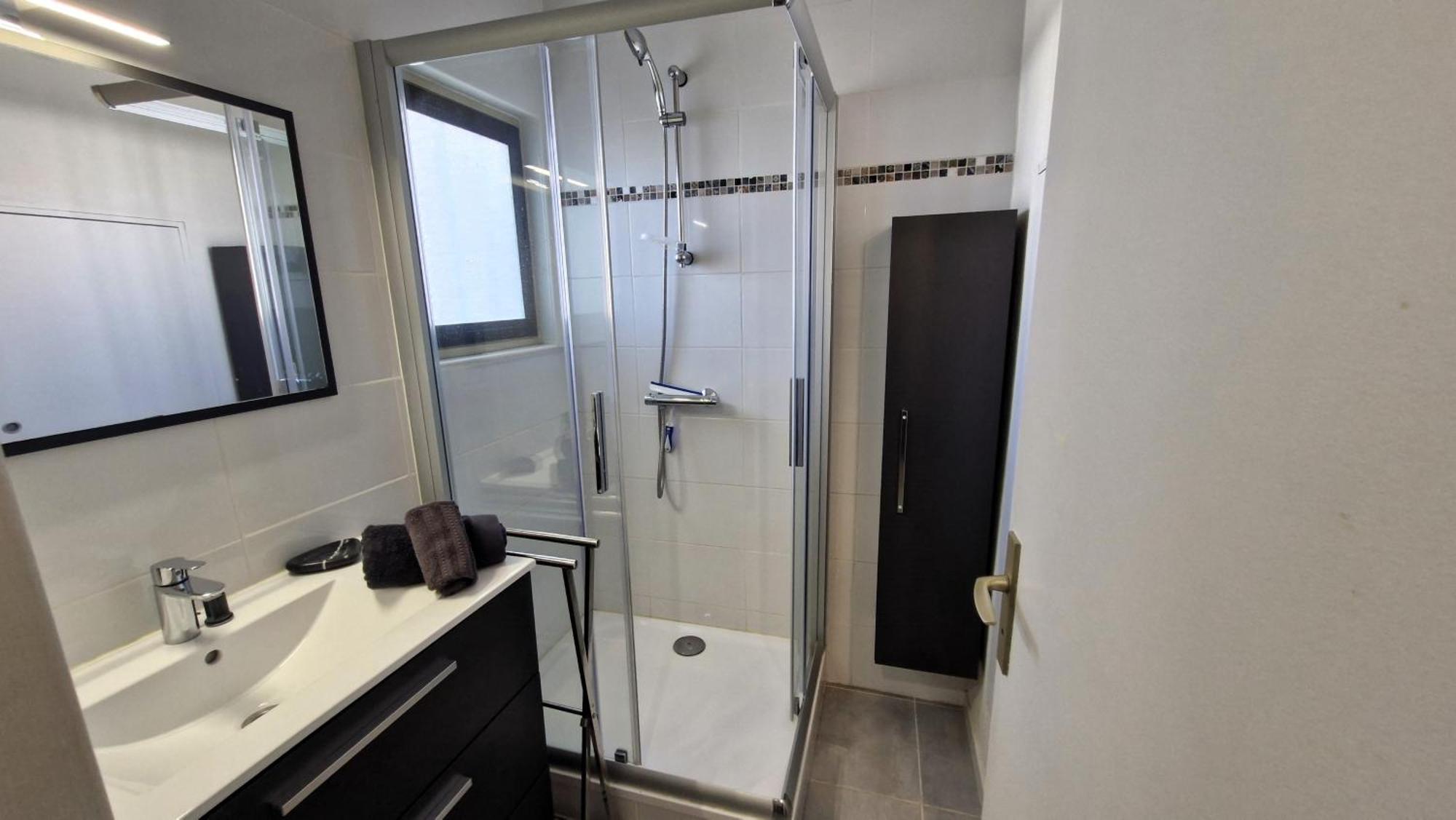 Saint Georges De Didonne - Pleine Vue Mer Pour Ce Studio Cabine Face A La Plage Luaran gambar